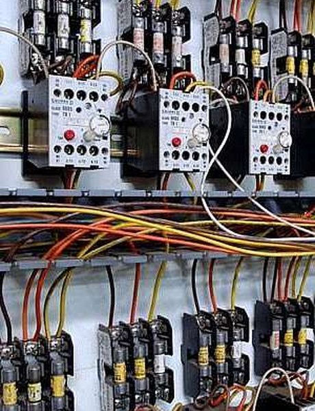Quadro elétrico montado pela RA